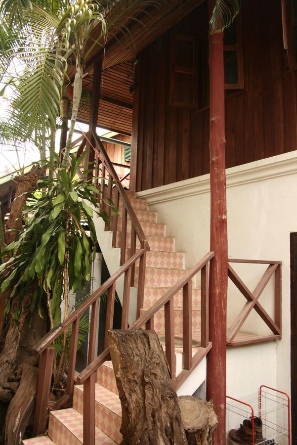 Mano Temple House Hotel Luangprabang Kültér fotó