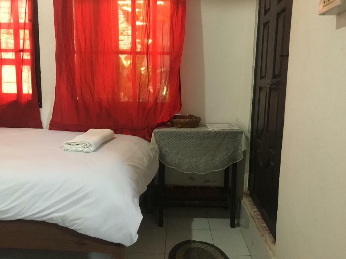 Mano Temple House Hotel Luangprabang Kültér fotó