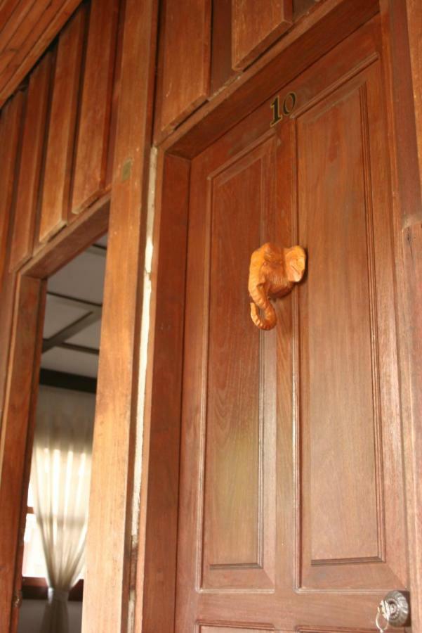 Mano Temple House Hotel Luangprabang Kültér fotó